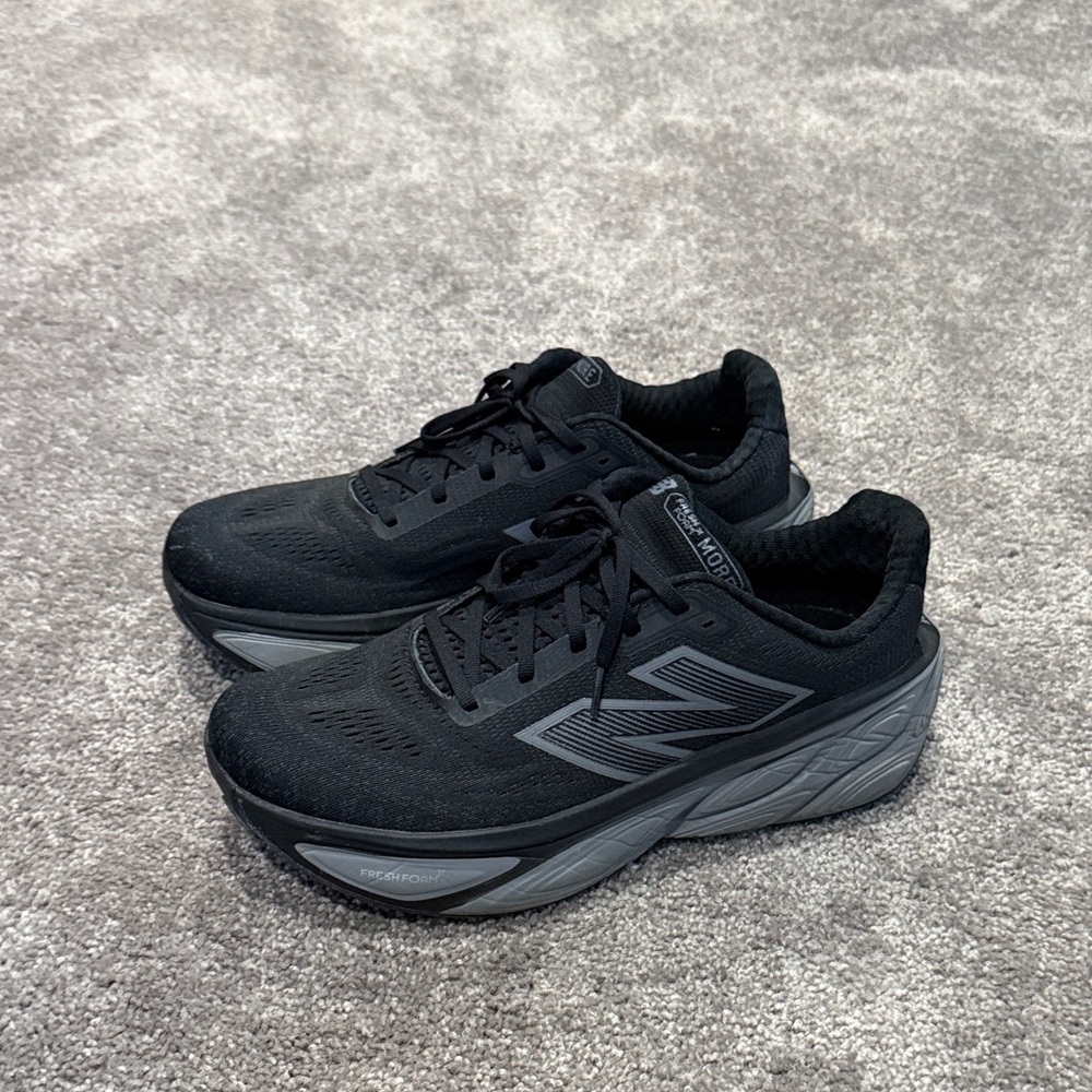 New Balance Black Athletic Running Shoes